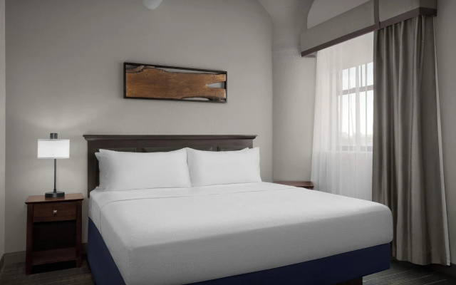 photo 5 of The Suites Hotel at Waterfront Plaza