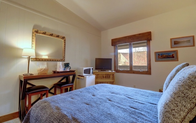 photo 5 of Heated Pool Ski-In Walk-Out Perfect Hotel Room - CV210A by Redawning