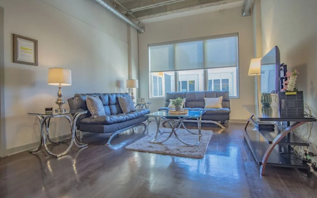 photo 5 of Heaven on Midtown Fully Furnished Apts