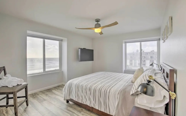 photo 3 of Charming Oceanside Condo w/ Beach & Pool Access!