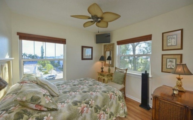 photo 3 of Hemingway's Hideaway #54527 - 3 Br Home
