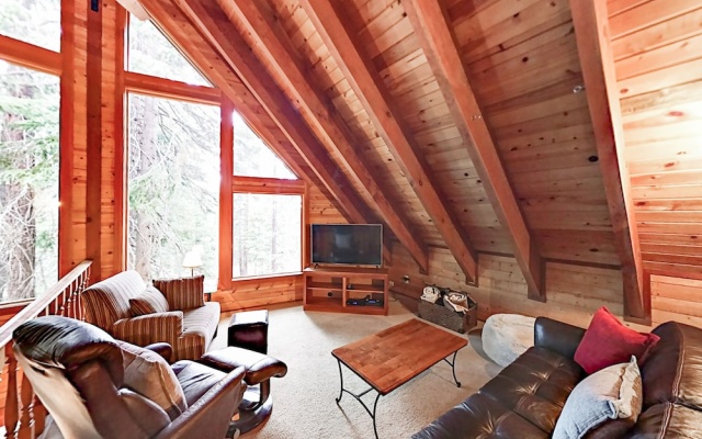 photo 3 of Herringbone Cabin 3 Bedrooms 2 Bathrooms Cabin