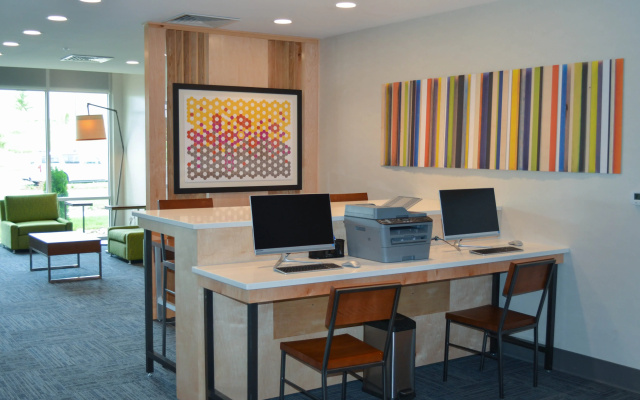 photo 4 of Holiday Inn Express Raleigh Arpt - Brier Crk Area