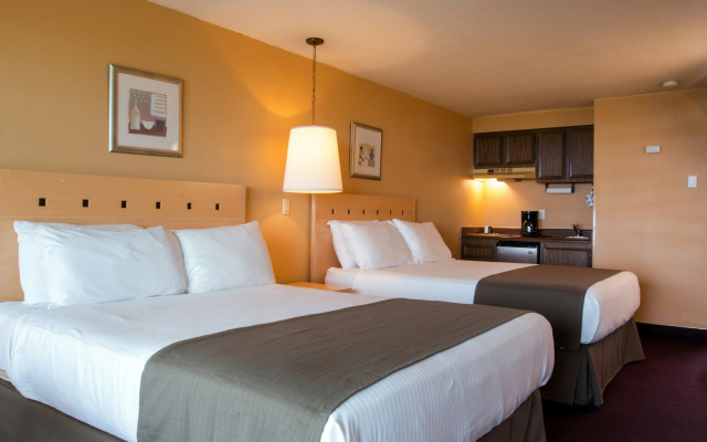 photo 2 of Hi-Tide Oceanfront Inn