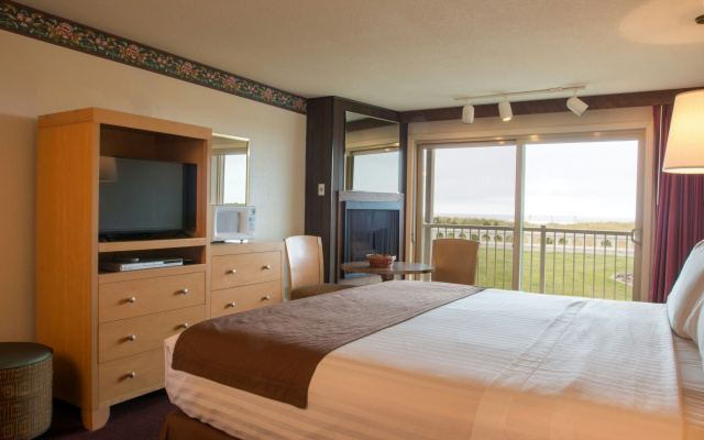 photo 5 of Hi-Tide Oceanfront Inn