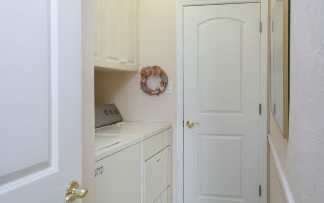 photo 3 of Hickory Blvd Condo #258877 2 Bedrooms 2 Bathrooms Condo