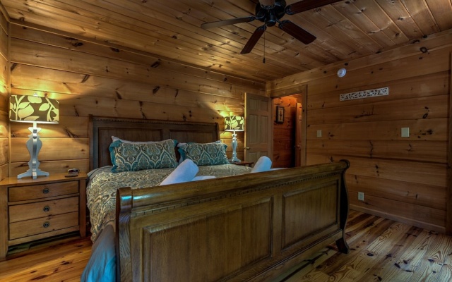 photo 2 of Hidden Pond - 2 Br Cabin