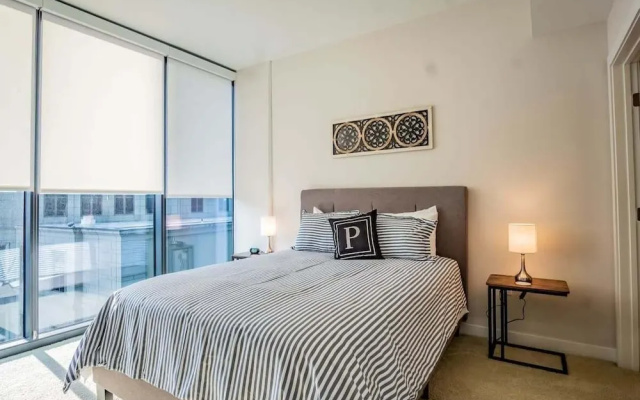 photo 4 of High Rise 2 Bedroom apartment in a Great location 2 Apts by RedAwning