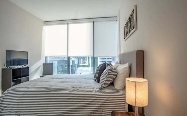 photo 5 of High Rise 2 Bedroom apartment in a Great location 2 Apts by RedAwning