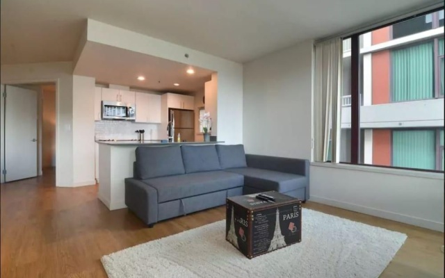 photo 3 of High Rise 2bd 2bth Home Pike Place