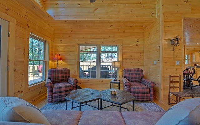 photo 3 of High Top Mountain Lodge - 5 Br Cabin