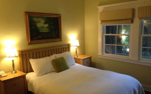 photo 4 of Highland Dell Lodge