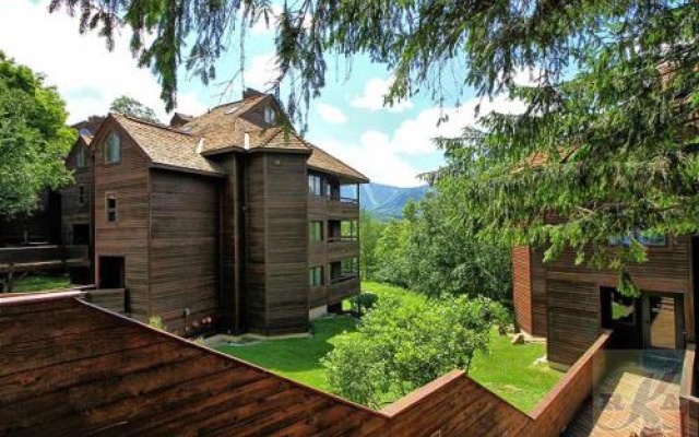 photo 5 of Highridge Condominium Unit B11