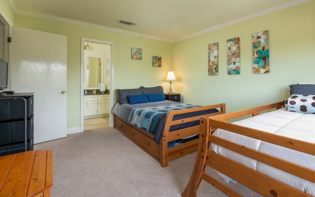 photo 4 of Hill Country Hideaway Tbm 208 2 Bedroom Condo by RedAwning