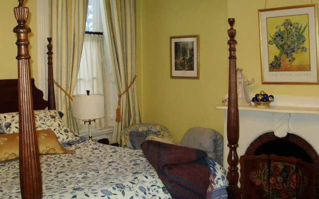 photo 4 of Hillard House Inn