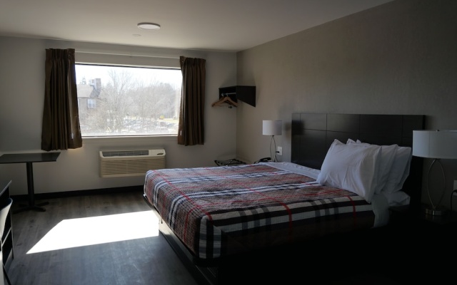 photo 5 of Hilltop Express Inn