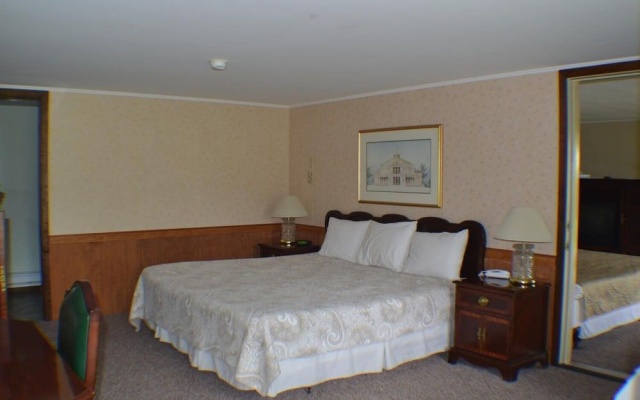 photo 4 of Hillwinds Lodge