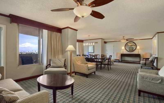 photo 2 of Hilton Fort Lauderdale Airport