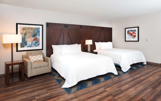 photo 3 of Hilton Garden Inn Burbank Los Angeles