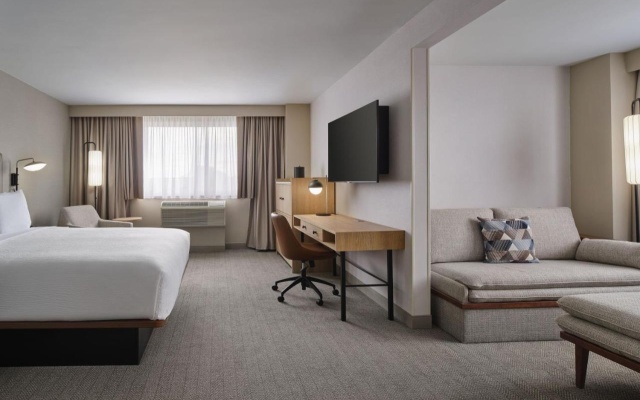 photo 4 of Courtyard by Marriott San Francisco Airport Burlingame