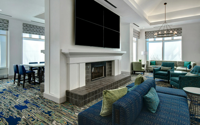 photo 3 of Hilton Garden Inn Detroit Metro Airport