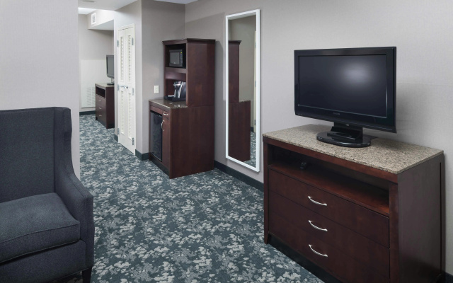 photo 3 of Hilton Garden Inn Detroit/Novi