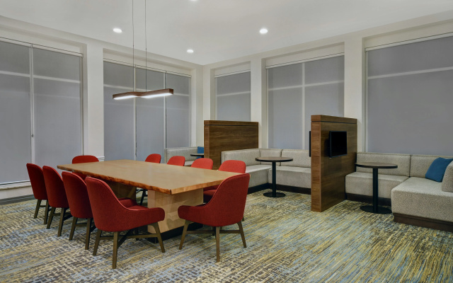 photo 3 of Hilton Garden Inn Houston/Galleria Area