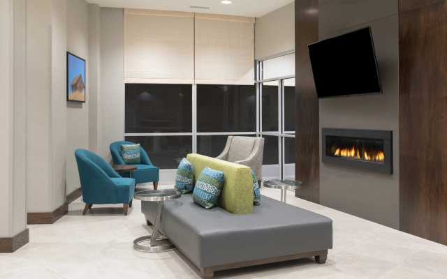 photo 3 of Hilton Garden Inn Omaha Aksarben Village