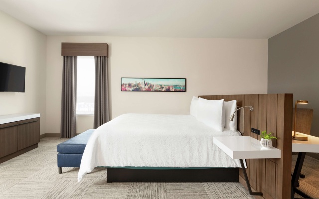 photo 3 of Hilton Garden Inn Seattle Airport