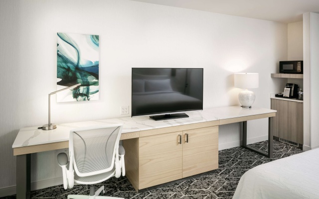 photo 4 of Hilton Garden Inn Seattle Bellevue Downtown, WA