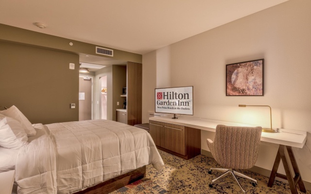 photo 5 of Hilton Garden Inn West Palm Beach I95 Outlets