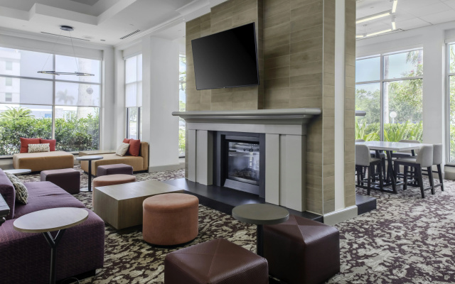 photo 2 of Hilton Garden Inn Sarasota - Bradenton Airport