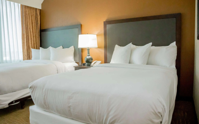photo 4 of Embassy Suites by Hilton Lexington Green