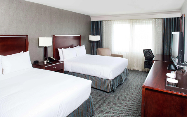 photo 3 of Hilton New York JFK Airport Hotel