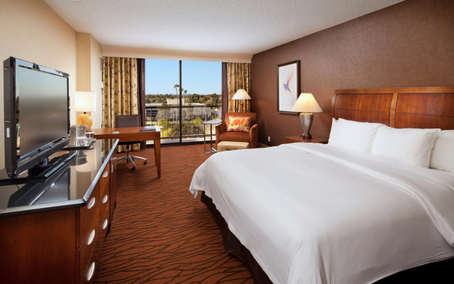 photo 3 of Hilton Orange County/Costa Mesa