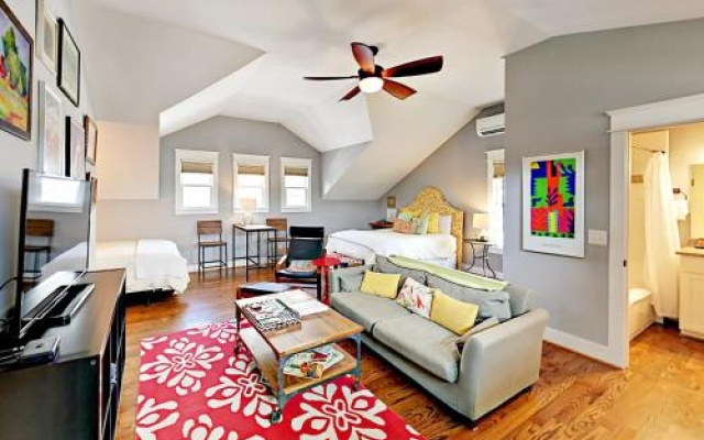 photo 2 of Hip Nashville Studio by RedAwning