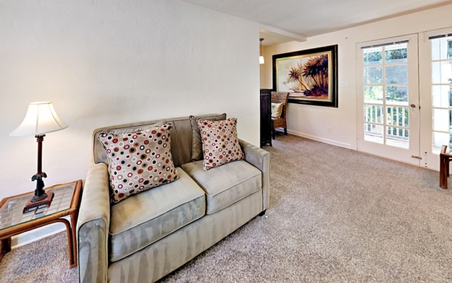 photo 2 of Historic El Cid Duplex 1 Bedroom 1 Bathroom Duplex