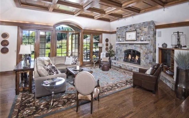 photo 2 of Holden Road Residence 5 Bedrooms 6 Bathrooms Condo