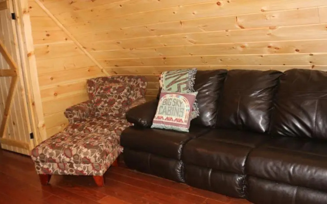 photo 2 of Holiday Home Let the Good Times Roll