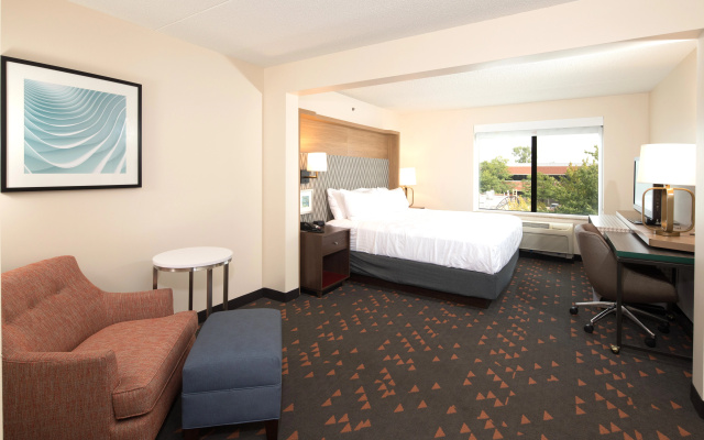 photo 3 of Holiday Inn & Suites Ann Arbor Univ Michigan Area by IHG