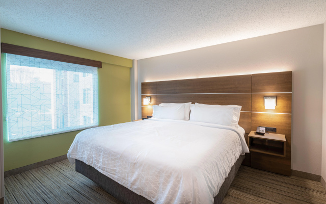 photo 5 of Holiday Inn Express & Suites Asheville Downtown by IHG