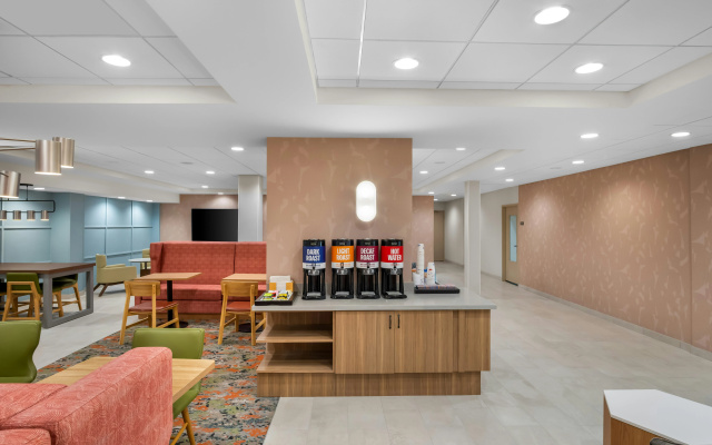photo 2 of Pace Hotel Addison