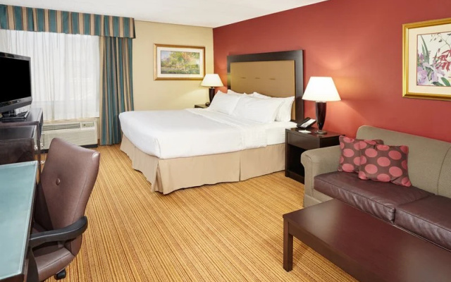 photo 4 of Holiday Inn Allentown-I-78 (Lehigh Valley)