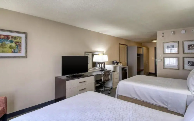 photo 4 of Holiday Inn Atlanta Airport-No