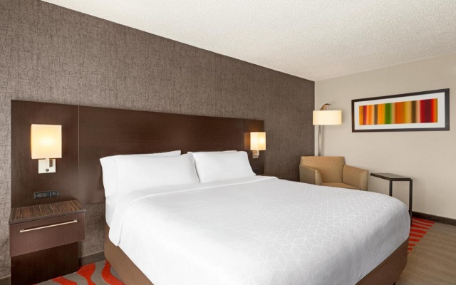 photo 4 of Holiday Inn Boston - Cambridge Area by IHG