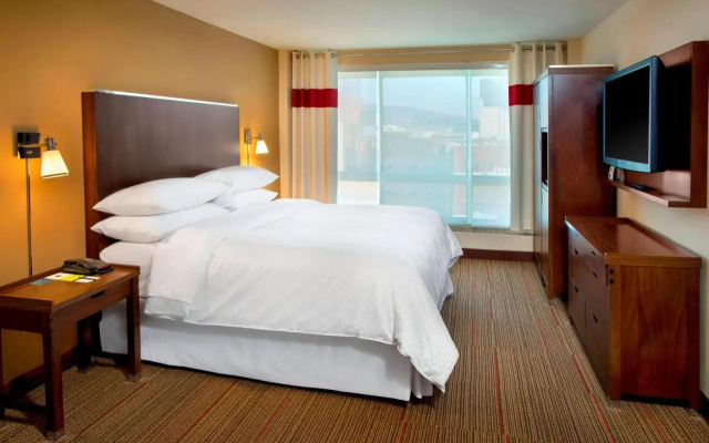 photo 2 of Four Points by Sheraton Charleston