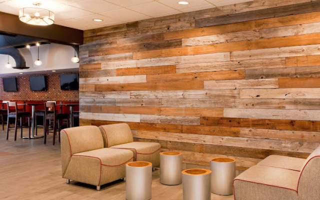 photo 2 of Holiday Inn Cleveland-Airport