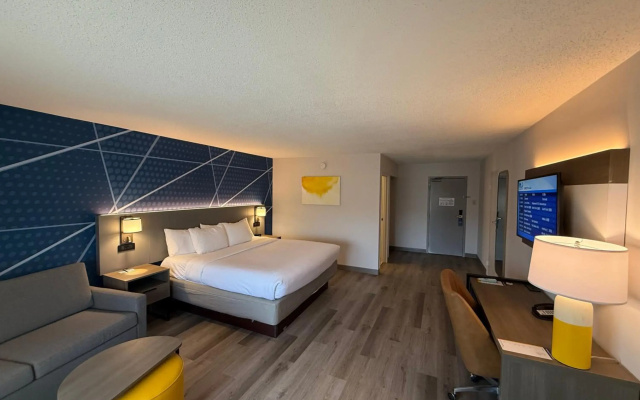 photo 3 of Comfort Inn & Suites Danbury-Bethel