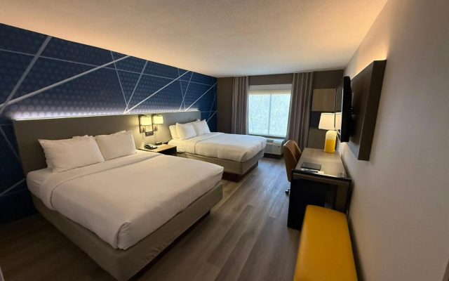 photo 5 of Comfort Inn & Suites Danbury-Bethel