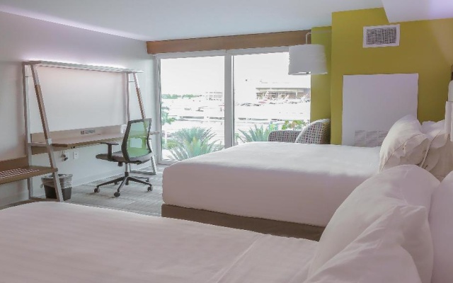photo 5 of HOLIDAY INN EXPRESS & SUITES MIAMI AIRPORT EAST, AN IHG HOTEL